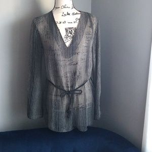 H & M  Black & White Chiffon Long  Slevees Blouse